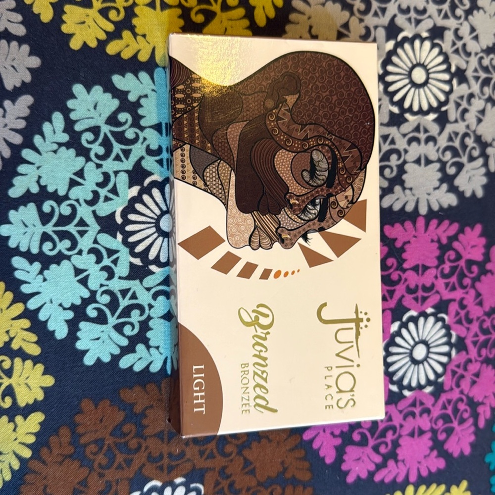 Juvia's Place Bronzed Duo Bronzer Shade Light New In‎ Box